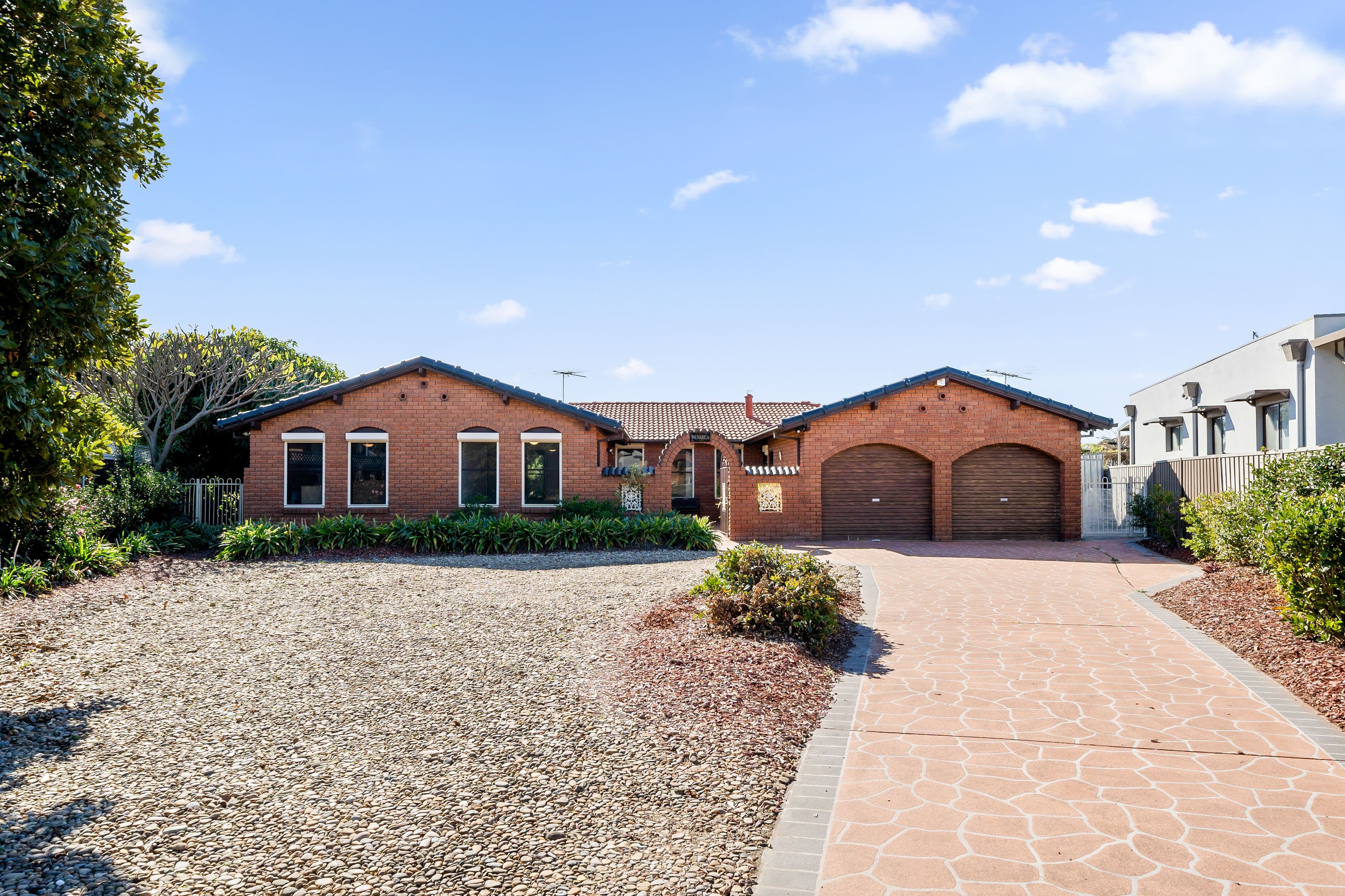 5 Etna Place, Bossley Park NSW 2176, Bossley Park - Thumbnail 2