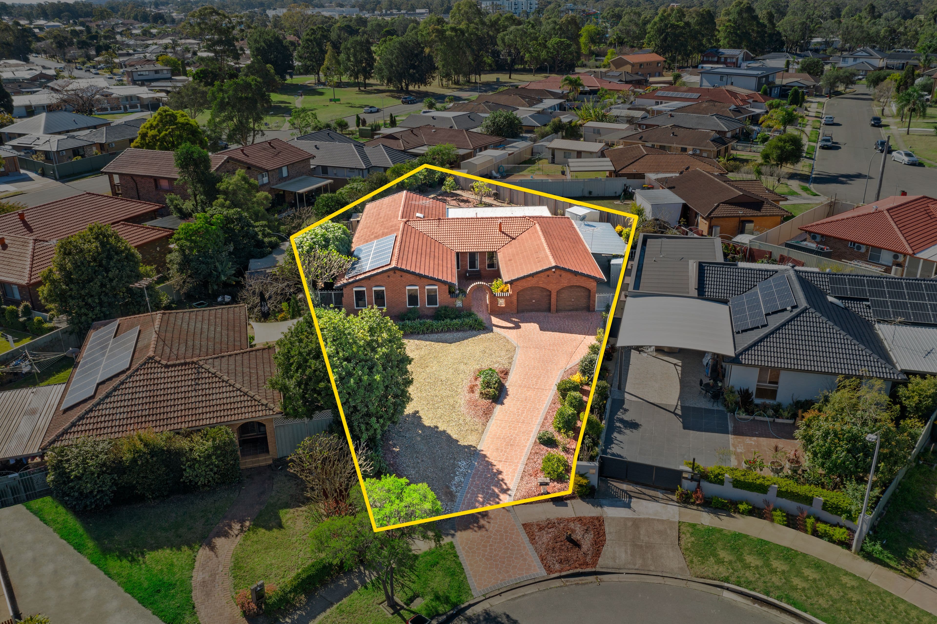 5 Etna Place, Bossley Park NSW 2176, Bossley Park - Thumbnail 4