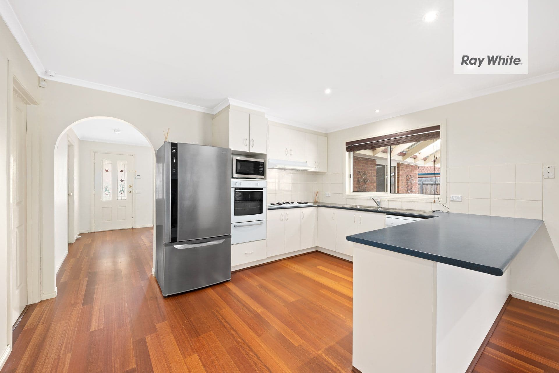 11 Premier Avenue, South Morang VIC 3752, South Morang - Thumbnail 2