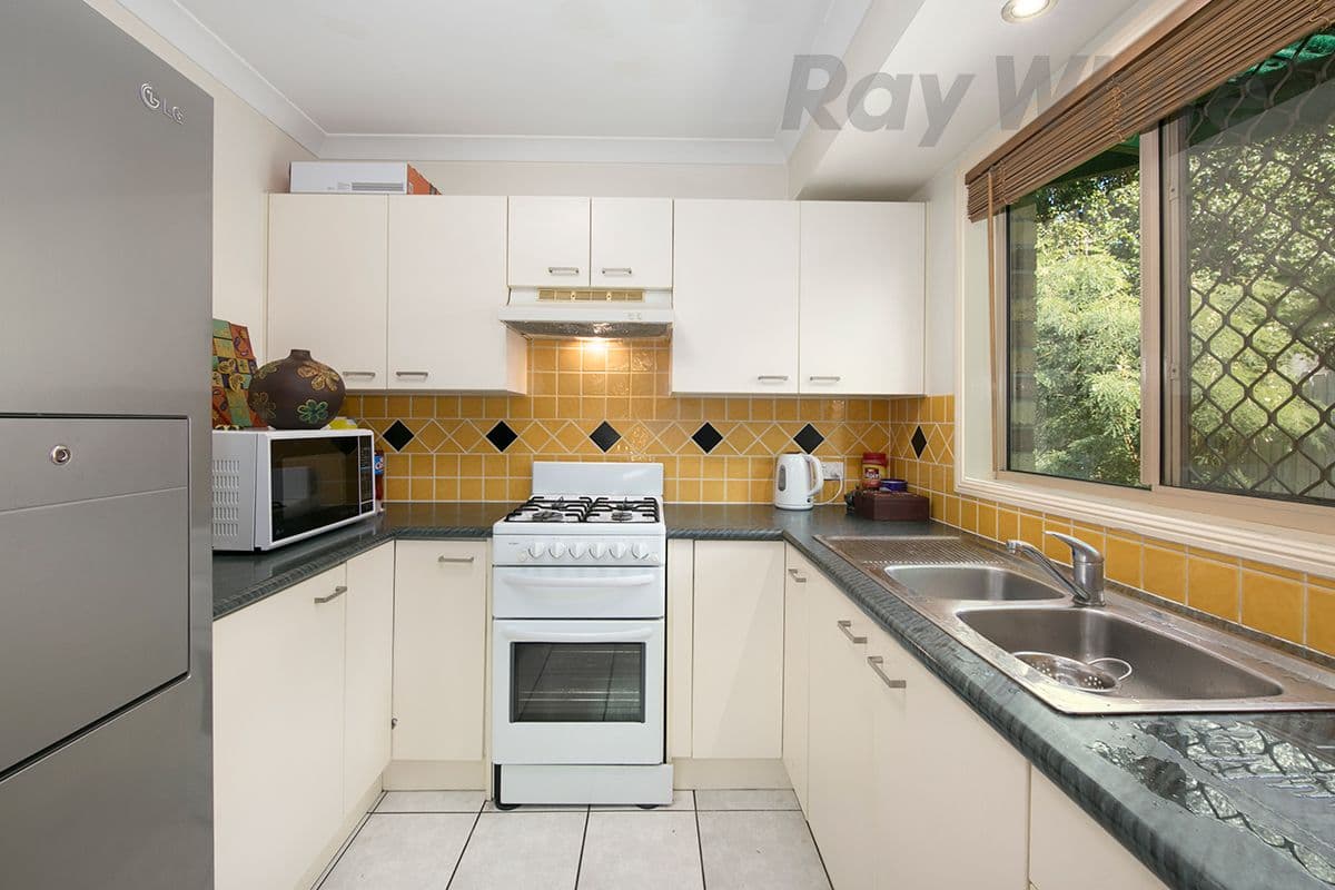 38 Benbek Circuit, Sunnybank Hills QLD 4109, Sunnybank Hills - Thumbnail 4