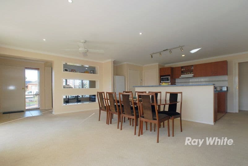 9 Scotsdale Drive, CRANBOURNE EAST VIC 3977, Cranbourne East - Thumbnail 7