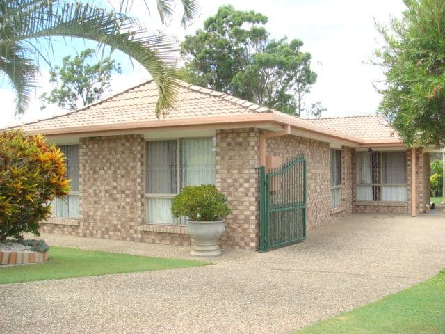 28 Clifton Crescent, DURACK QLD 4077, Durack - Thumbnail 2