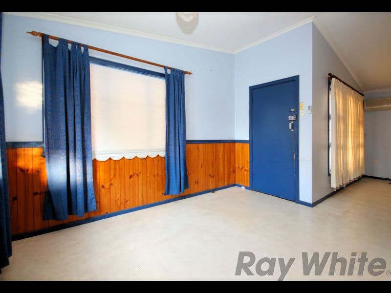 33 Stafford Street, Booval QLD 4304, Booval - Thumbnail 3