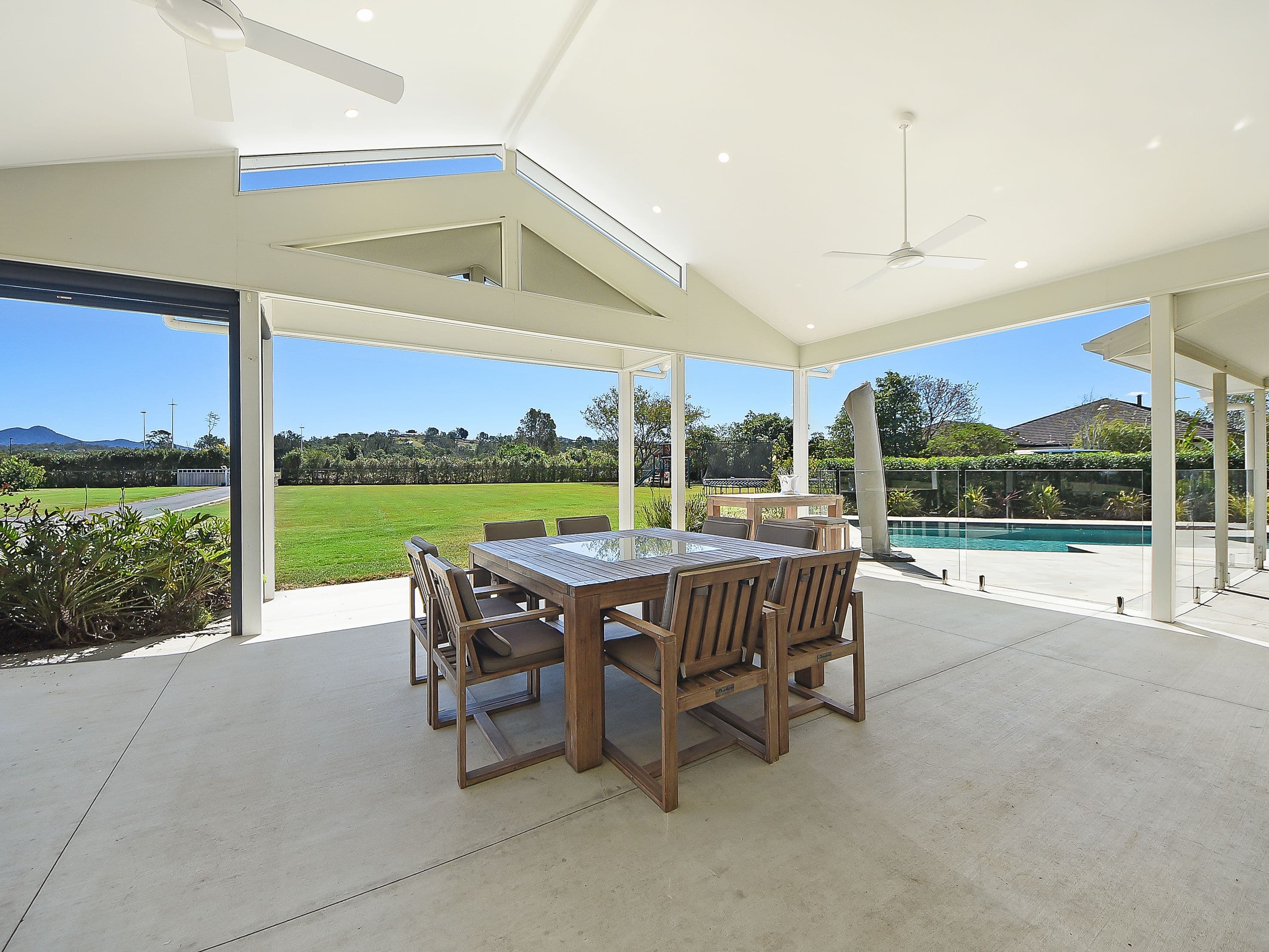 8 Sovereign Way, Samford Valley QLD 4520, Samford Valley - Thumbnail 2