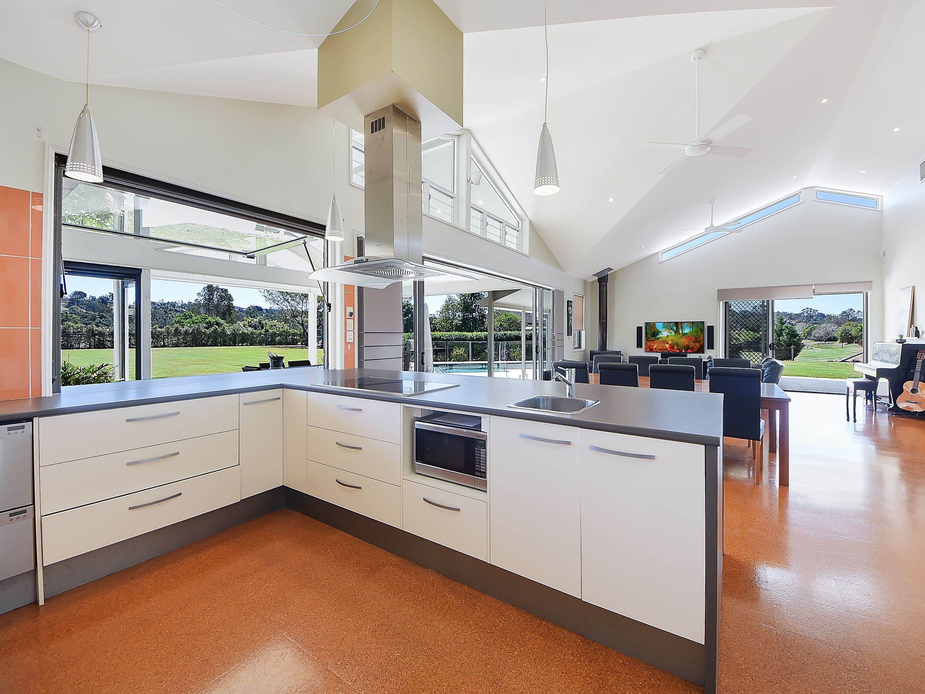 8 Sovereign Way, Samford Valley QLD 4520, Samford Valley - Thumbnail 6