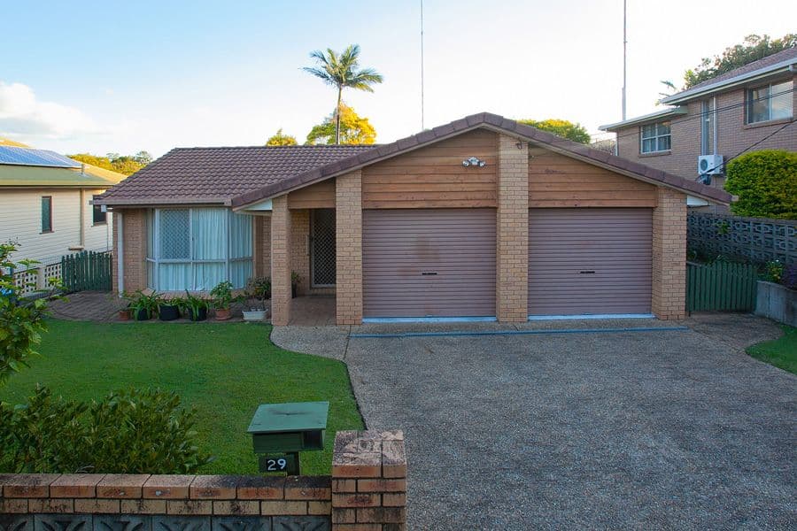 29 Justin Street, HOLLAND PARK WEST QLD 4121, Holland Park West - Image 1