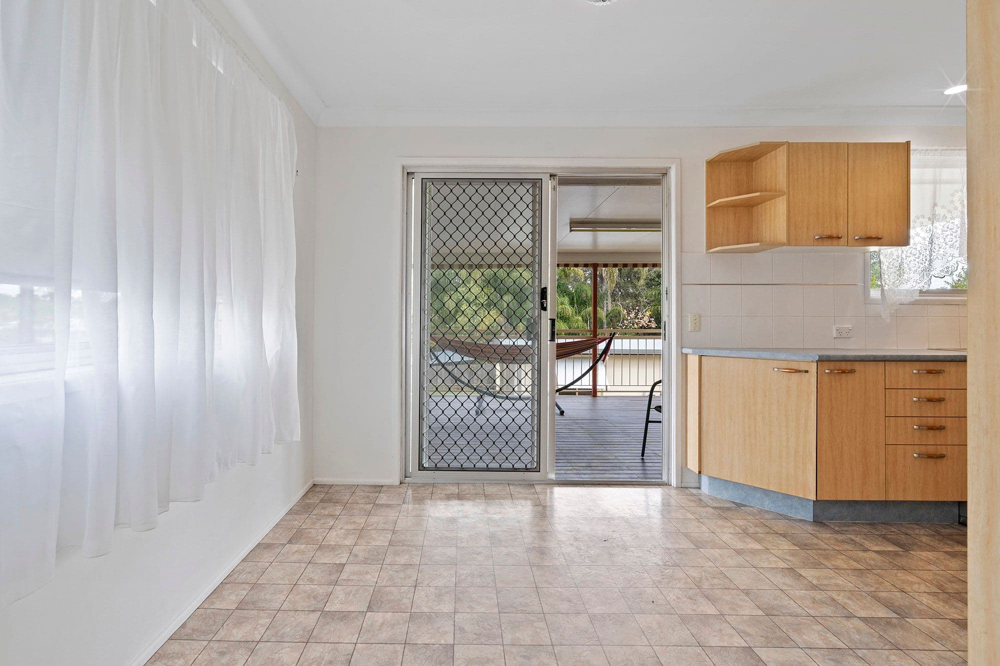 3 Coral Street, Loganlea QLD 4131, Loganlea - Thumbnail 3