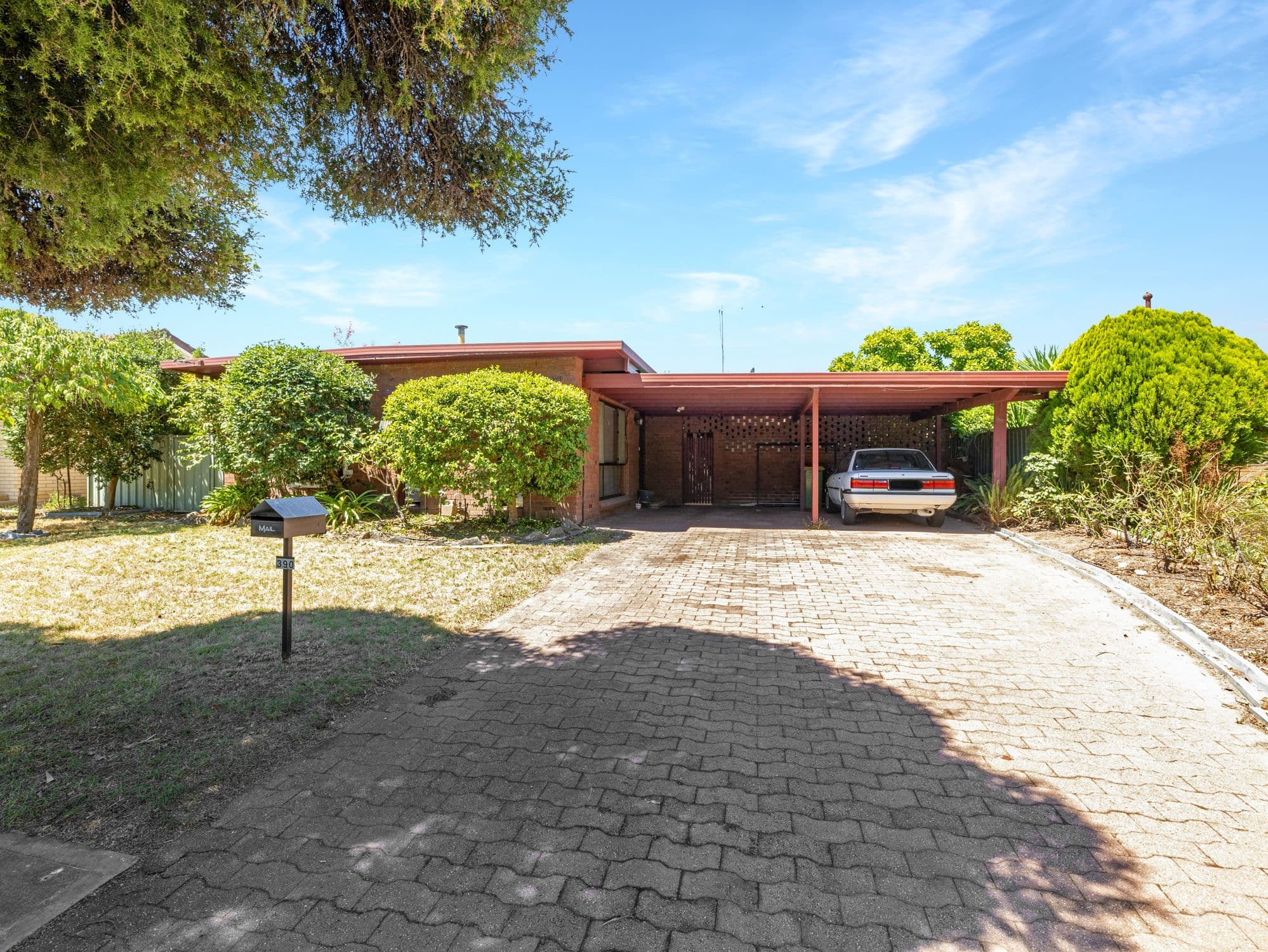 390 Dale Crescent, Lavington NSW 2641, Lavington - Thumbnail 2