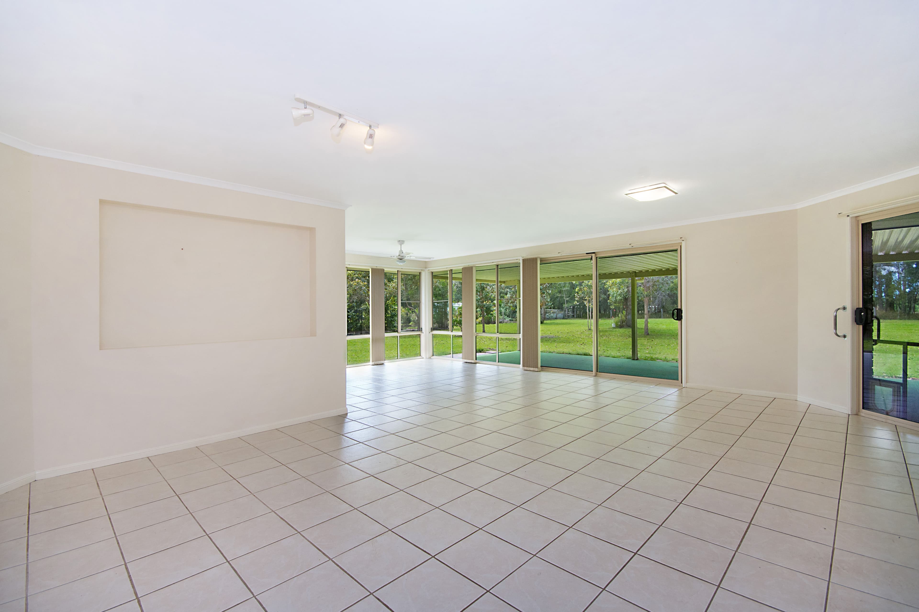 19 Heritage Drive, Gulmarrad - Thumbnail 3