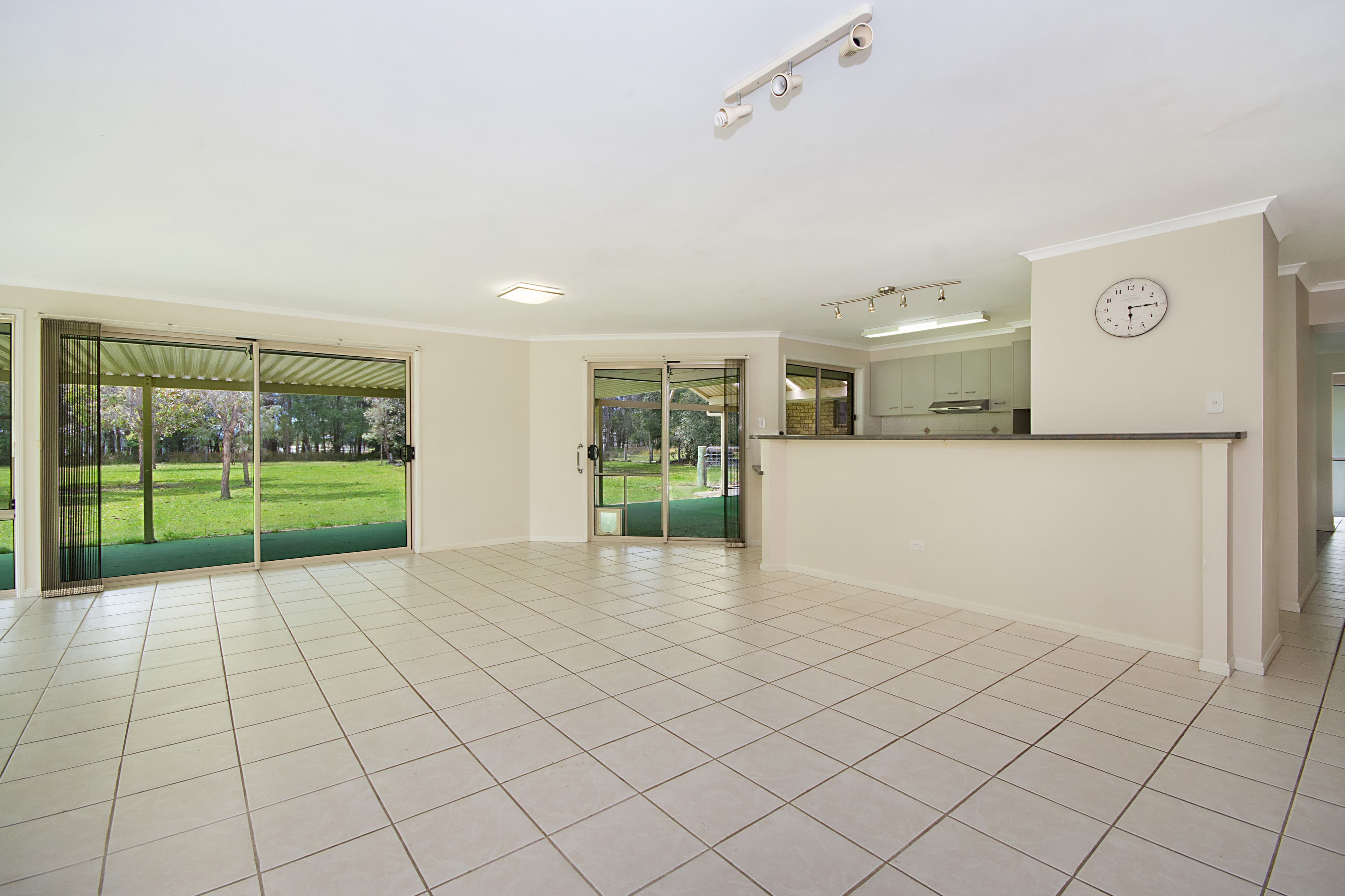 19 Heritage Drive, Gulmarrad - Thumbnail 4