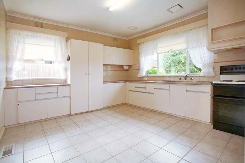12  Juniper Avenue, GLEN WAVERLEY VIC 3150, Glen Waverley - Thumbnail 2