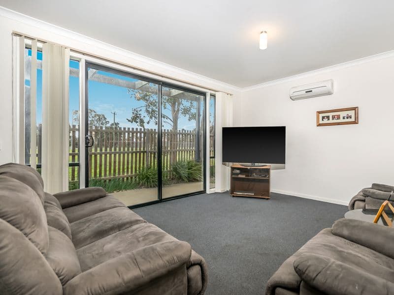 10-9 Petrea Place, Melton West VIC 3337, Melton West - Thumbnail 3