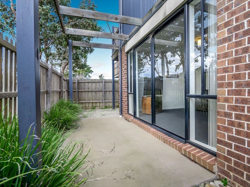 10-9 Petrea Place, Melton West VIC 3337, Melton West - Thumbnail 7