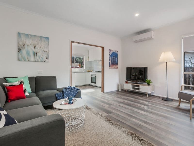 5 Oak Street, Preston VIC 3072, Preston - Thumbnail 2