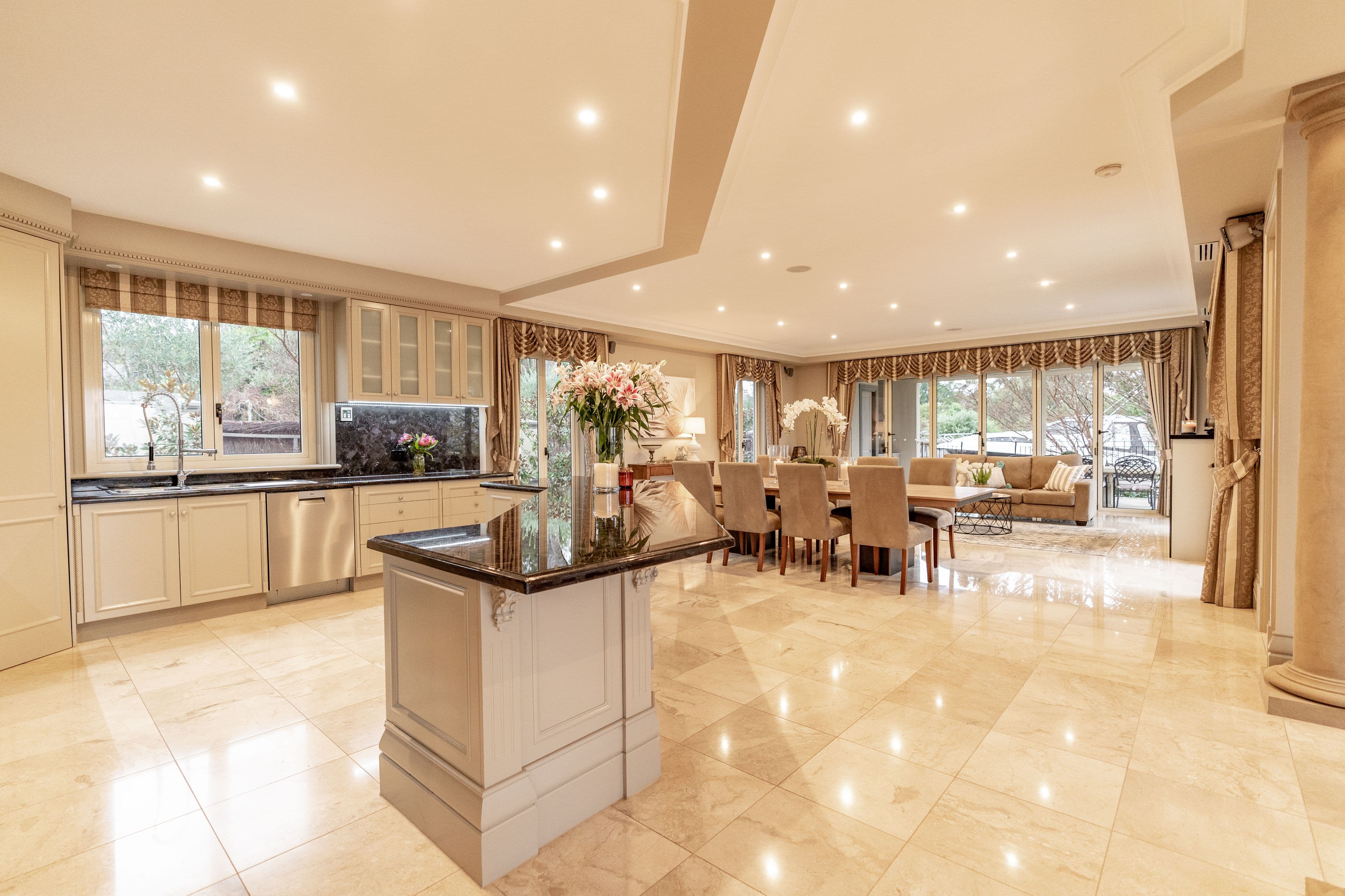 7 Elonara Court, Wheelers Hill VIC 3150, Wheelers Hill - Thumbnail 4