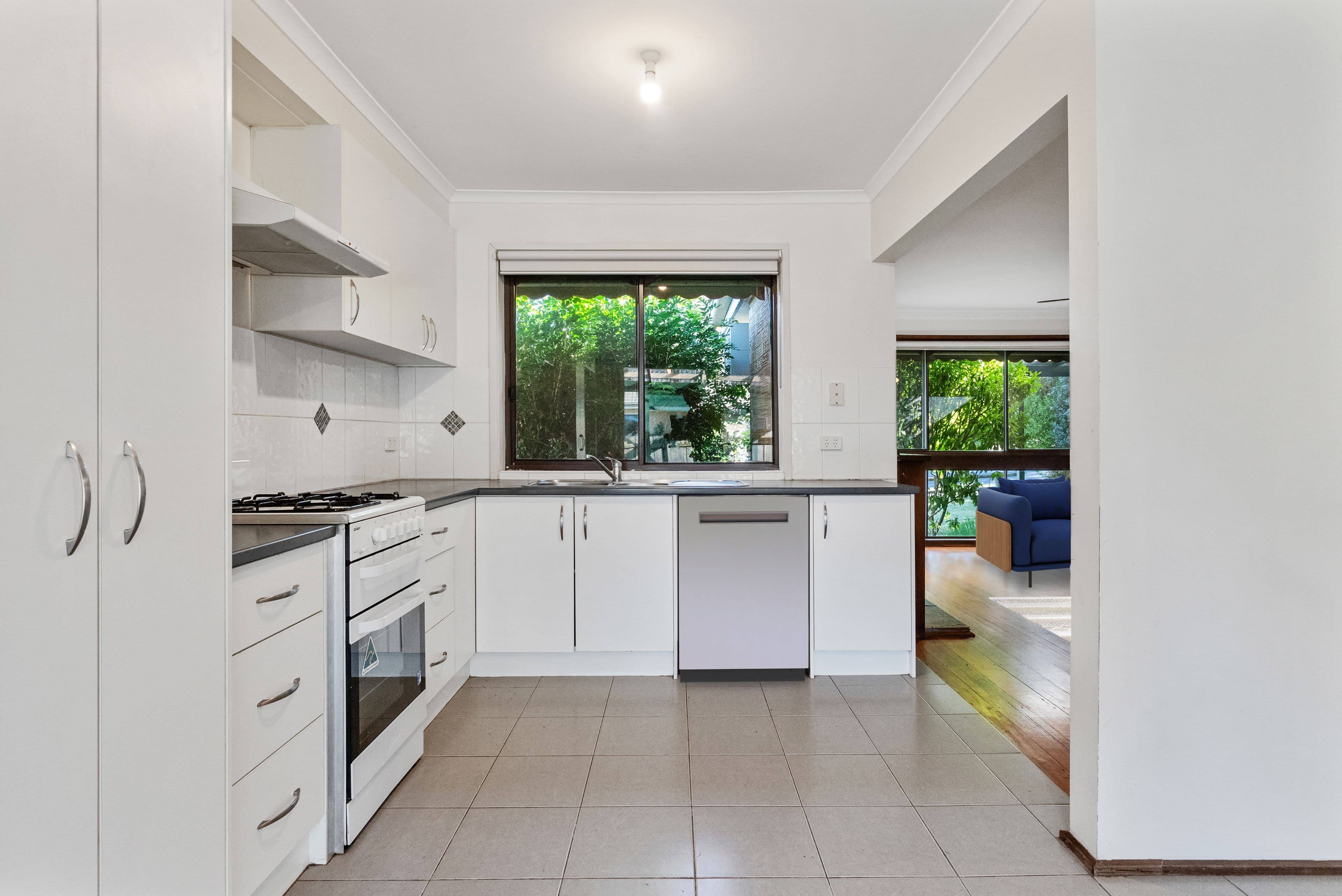 18 Cheviot Avenue, Coldstream VIC 3770, Coldstream - Thumbnail 3