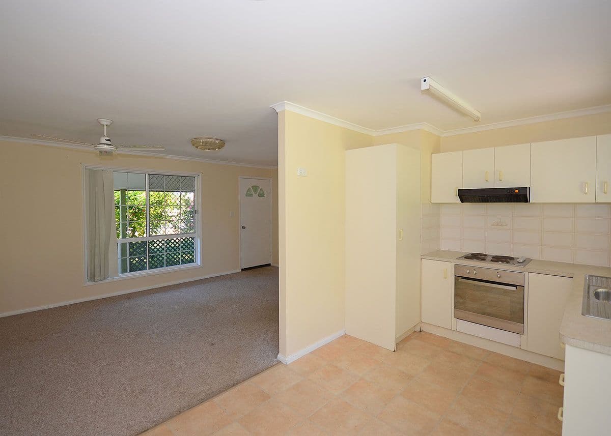 23 Aimee Drive, URANGAN QLD 4655, Urangan - Thumbnail 5