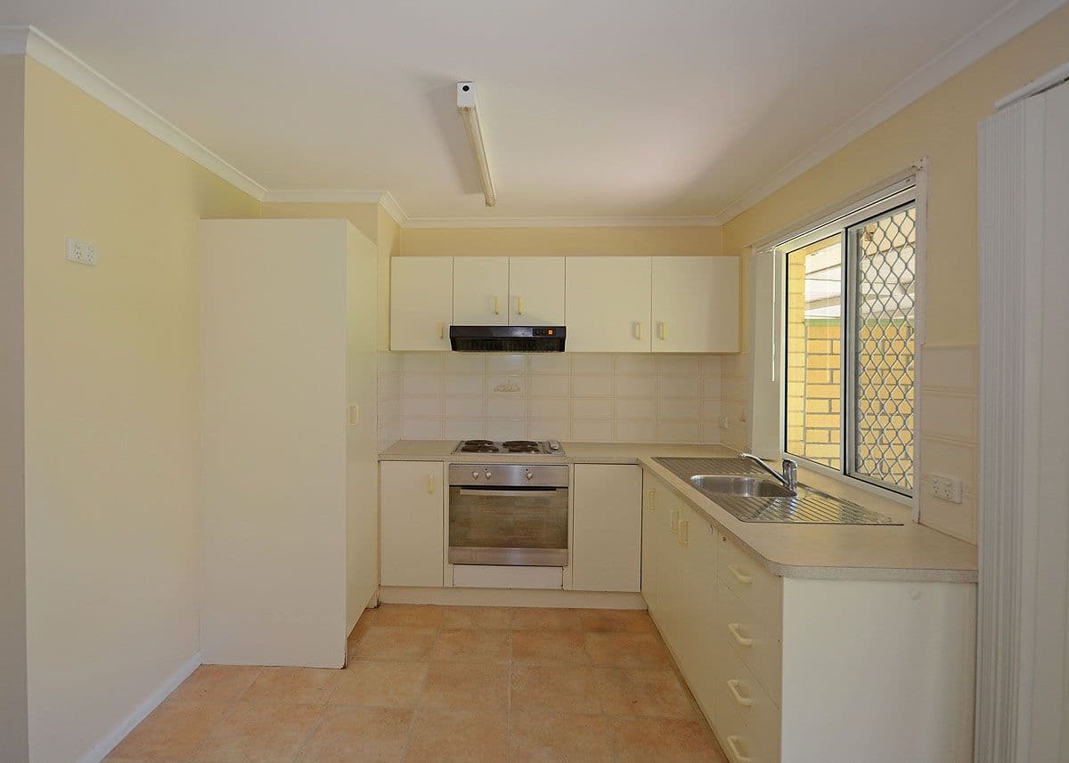 23 Aimee Drive, URANGAN QLD 4655, Urangan - Thumbnail 6