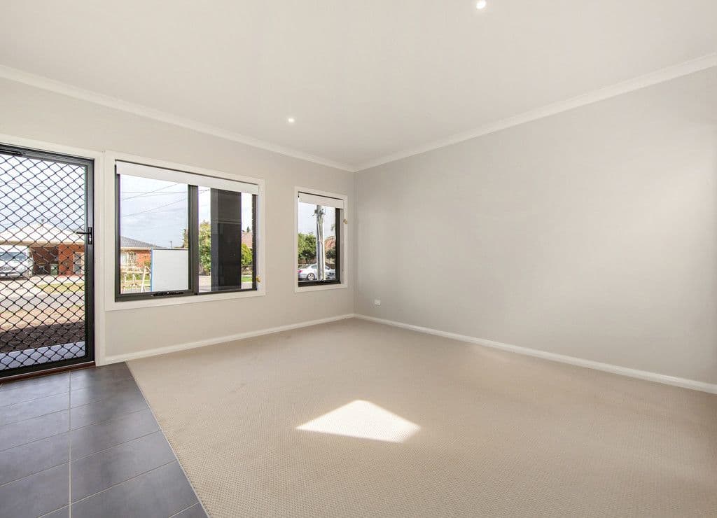 86b Helen Street, St Albans VIC 3021, St Albans - Thumbnail 2