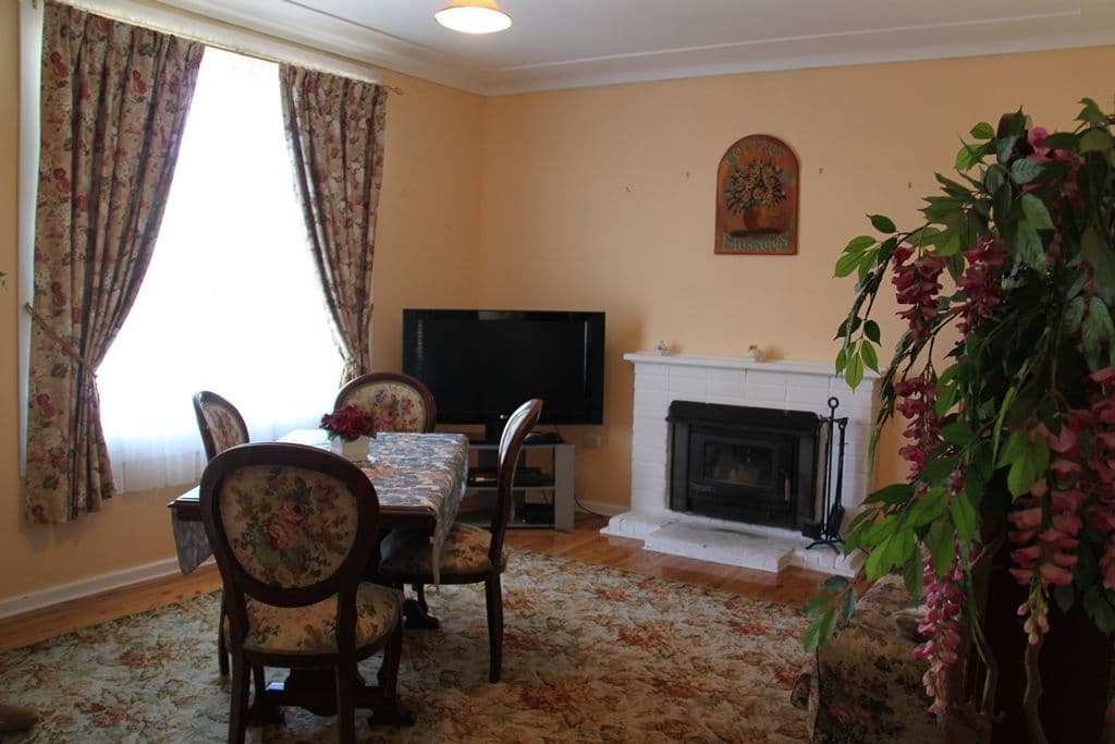 4 Mills Street, Tamworth NSW 2340, South Tamworth - Thumbnail 2
