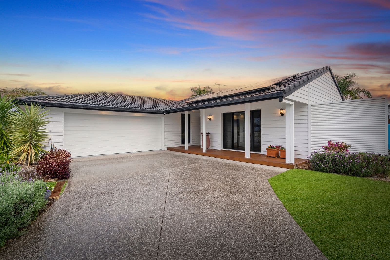2 Dobell Avenue, Paradise Point QLD 4216, Paradise Point - Thumbnail 5