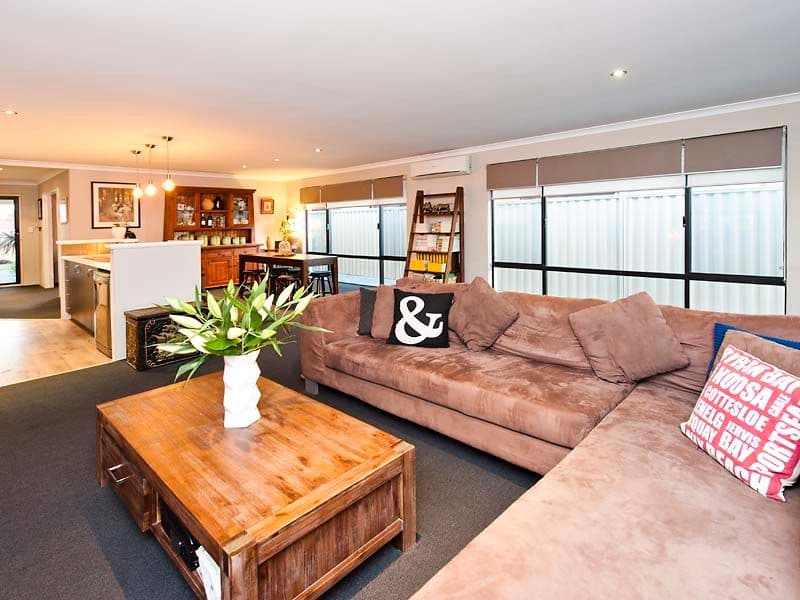 14 Torquay Way, SECRET HARBOUR WA 6173, Secret Harbour - Thumbnail 4