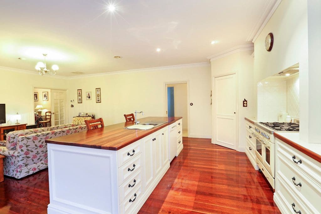 4 Katelyn Court, Waurn Ponds VIC 3216, Waurn Ponds - Thumbnail 6