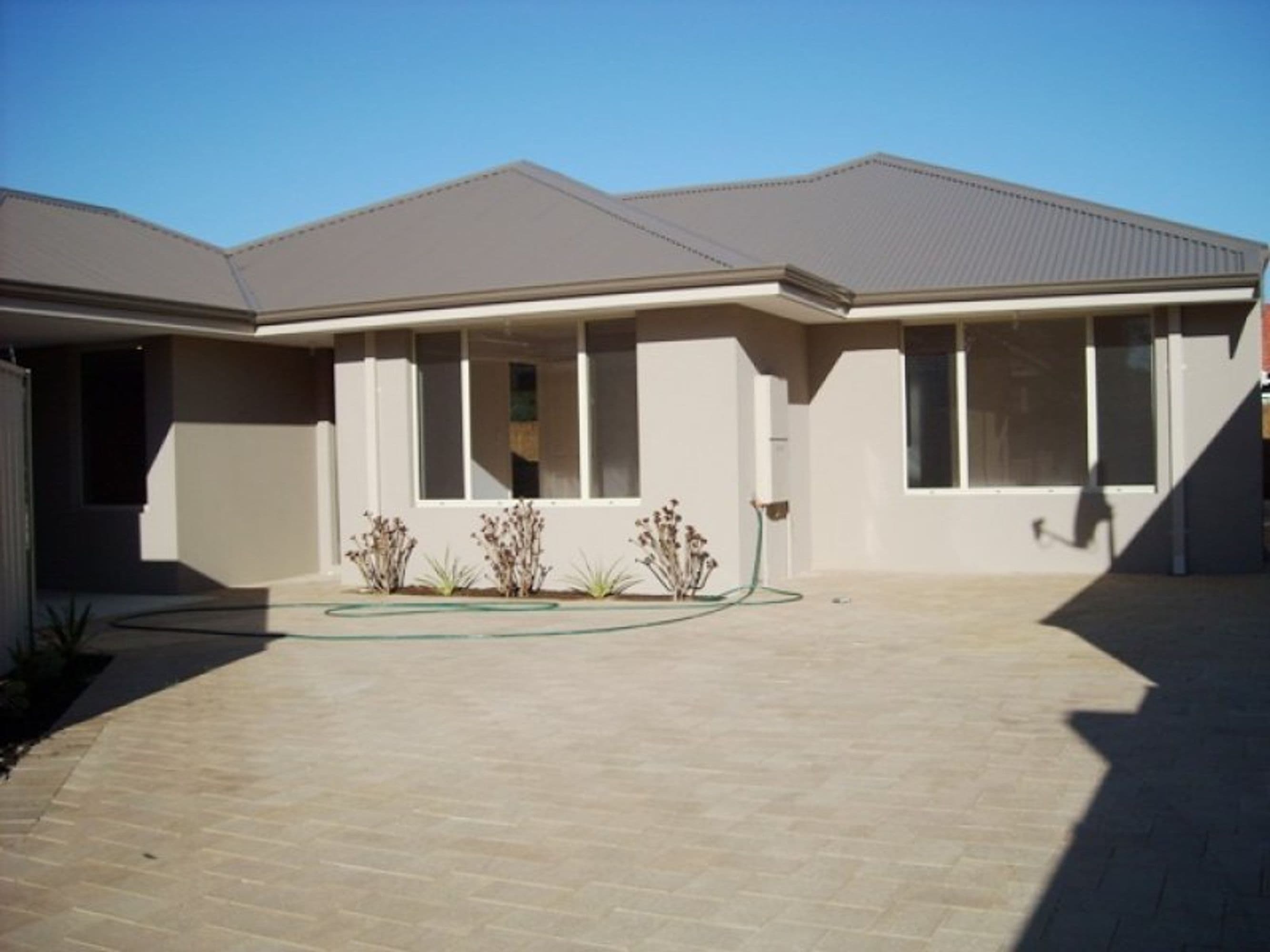 80A Queen Street, Bentley - Image 1