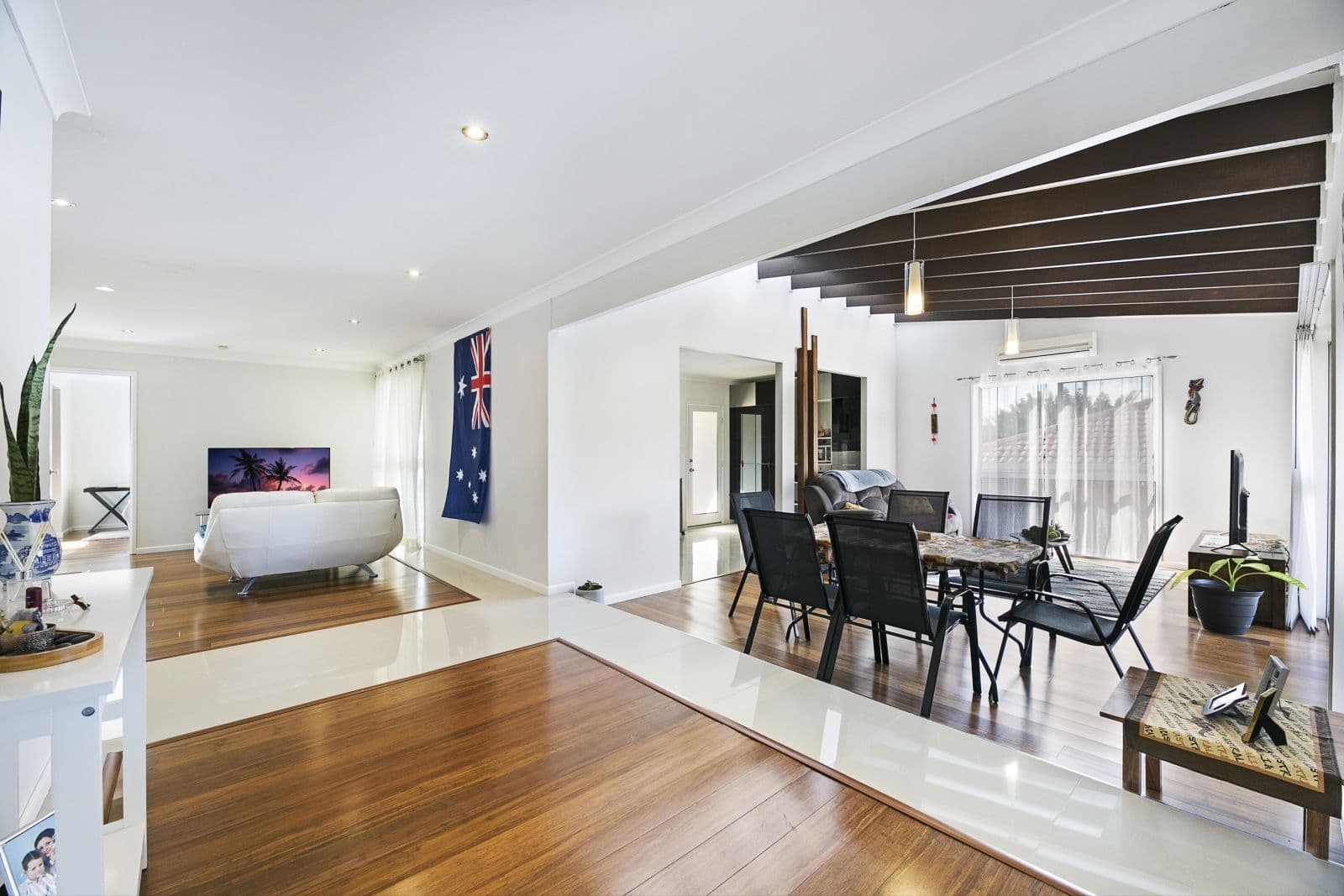 9 Essendon Close, Arundel QLD 4214, Arundel - Thumbnail 4