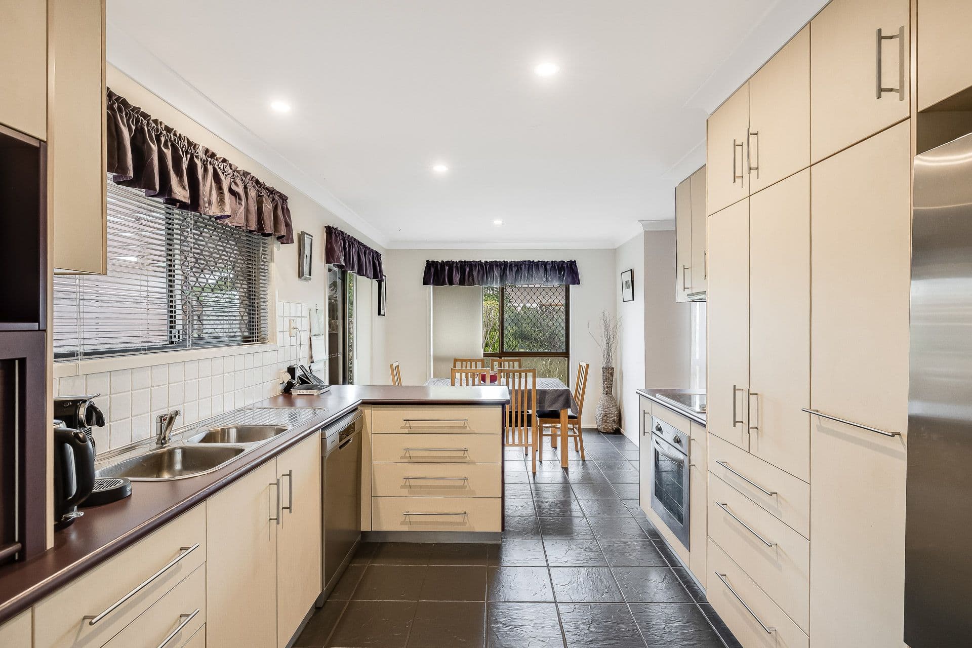 22 Belcher Drive, Glenvale QLD 4350, Glenvale - Thumbnail 4