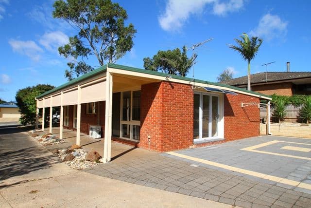6 West Court, Cowes VIC 3922, Cowes - Image 1