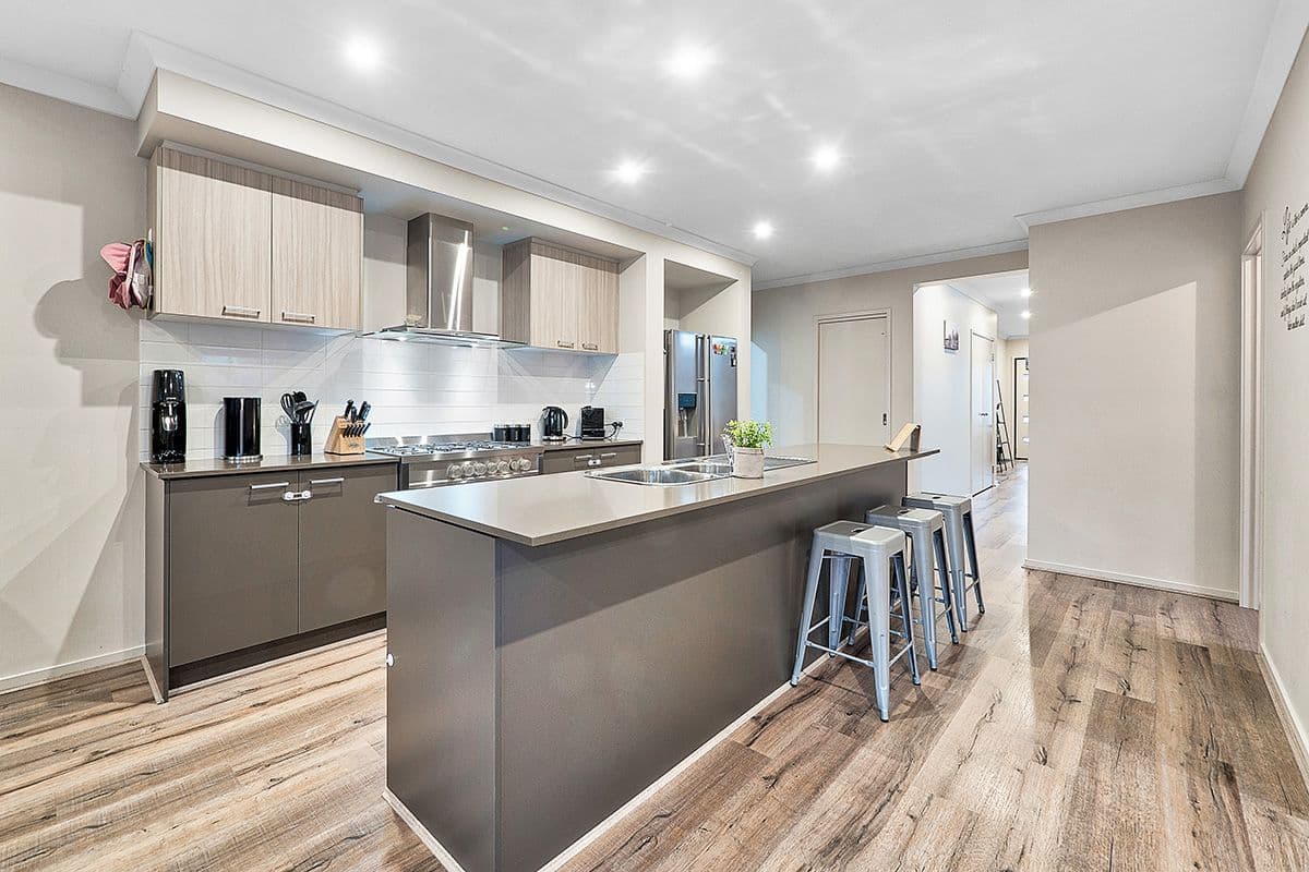 8 Elodea Way, Cranbourne North VIC 3977, Cranbourne North - Thumbnail 4