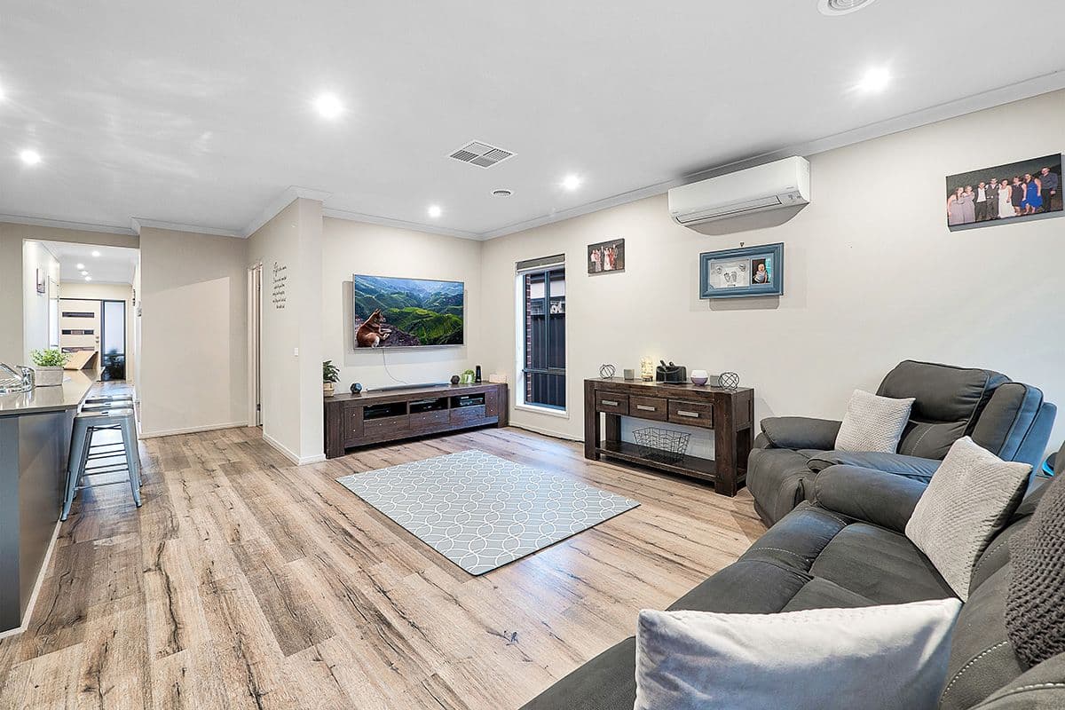 8 Elodea Way, Cranbourne North VIC 3977, Cranbourne North - Thumbnail 8