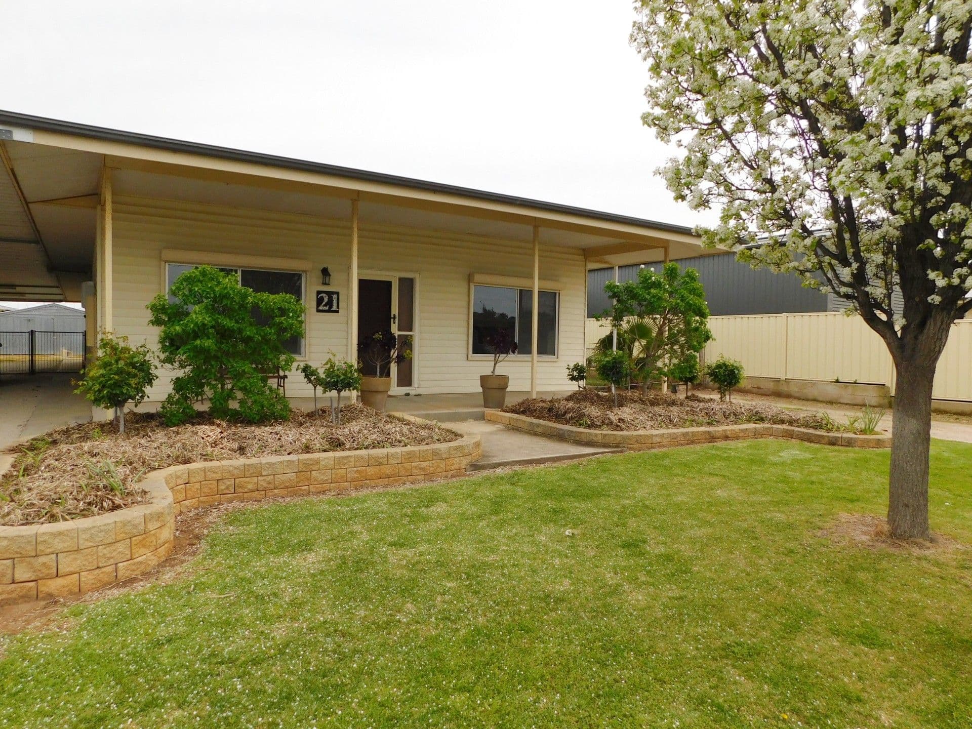 21 Second Street, Bordertown SA 5268, Bordertown - Image 1