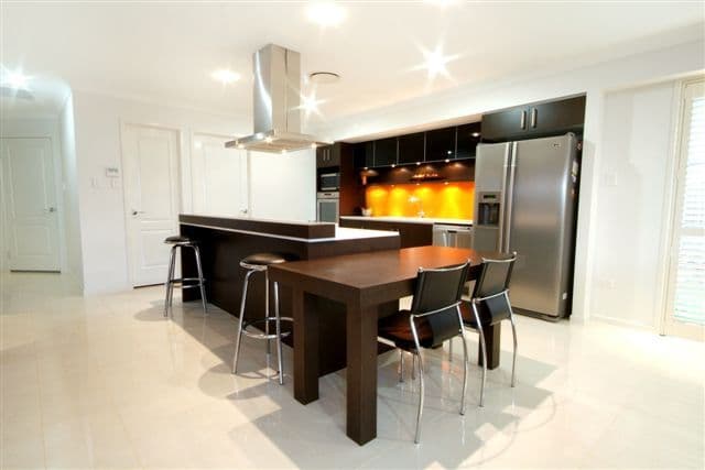 28  Saba Court, MIDDLE RIDGE QLD 4350, Middle Ridge - Thumbnail 3