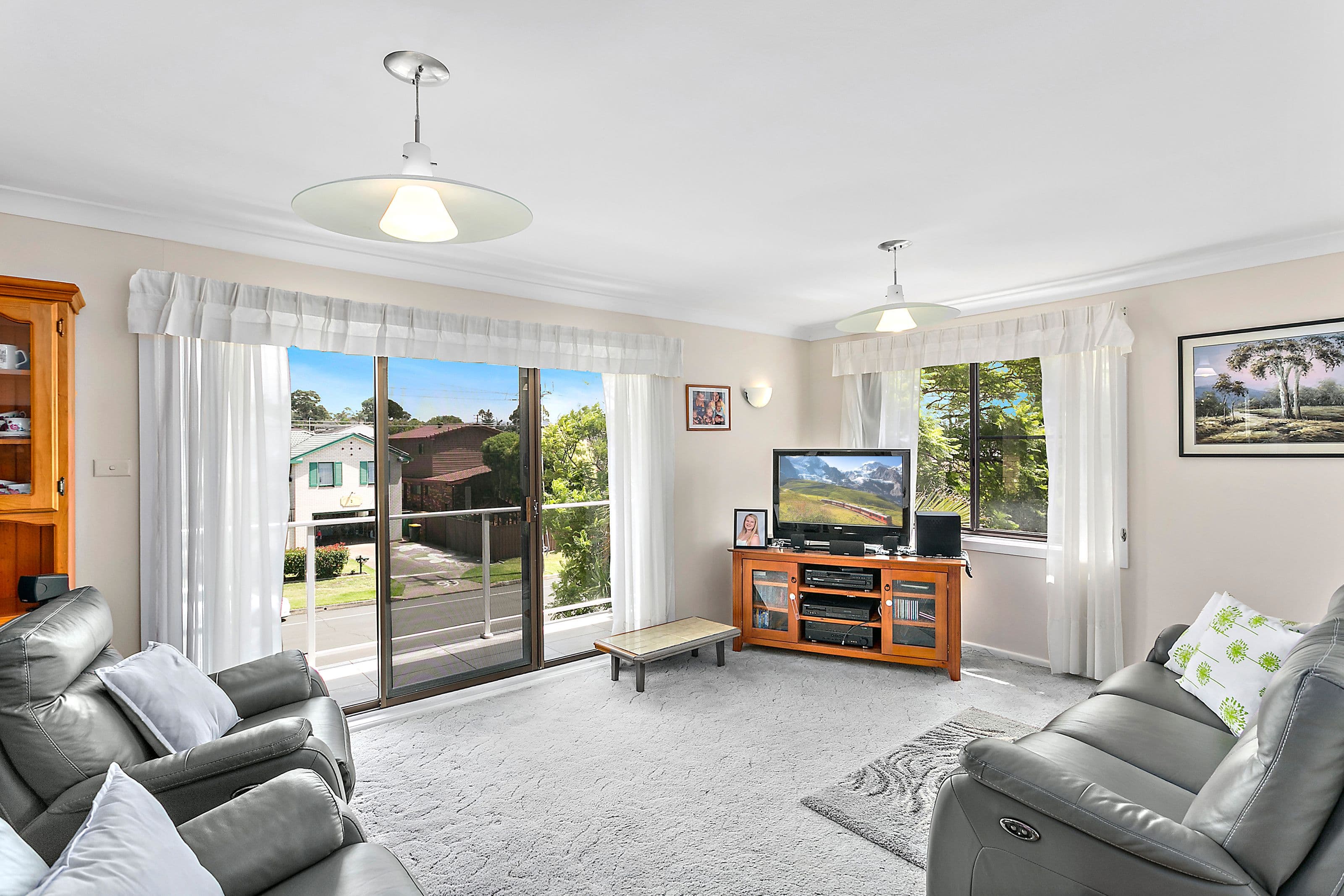 84 Madigan Boulevard, Mount Warrigal - Thumbnail 3