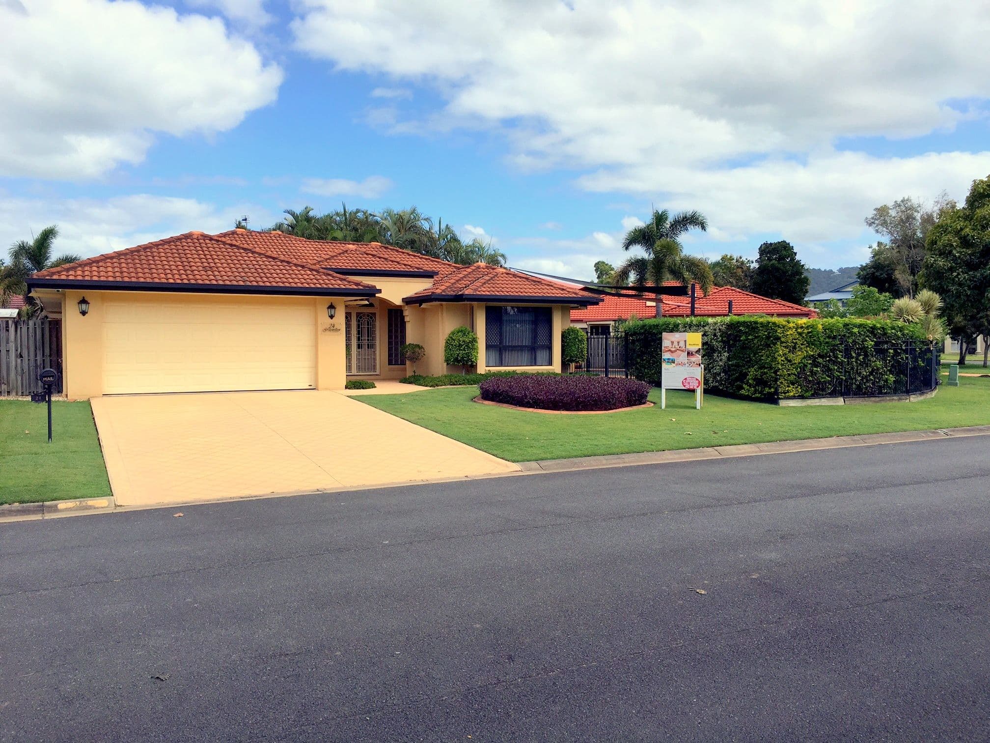 24 Graywillow Boulevard, Oxenford QLD 4210, Oxenford - Thumbnail 2