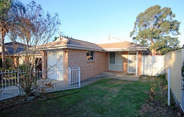 9 Melba Place, ST HELENS PARK NSW 2560, St Helens Park - Image 1