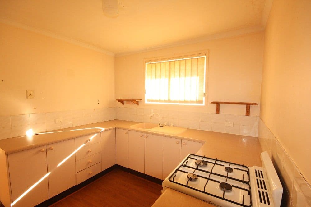 9 Melba Place, ST HELENS PARK NSW 2560, St Helens Park - Thumbnail 3