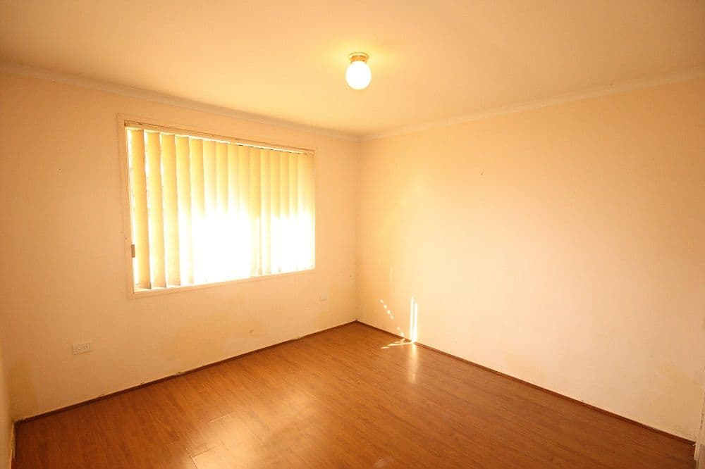 9 Melba Place, ST HELENS PARK NSW 2560, St Helens Park - Thumbnail 5