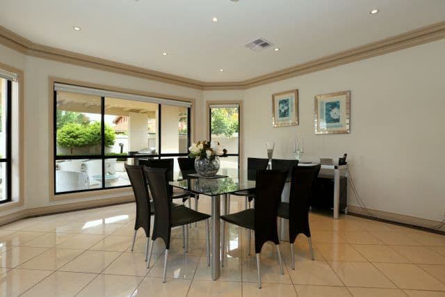 9 Kinsella Street, ILLAWONG NSW 2234, Illawong - Thumbnail 5