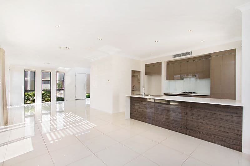 35 South Bay Drive, Varsity Lakes QLD 4227, Varsity Lakes - Thumbnail 2