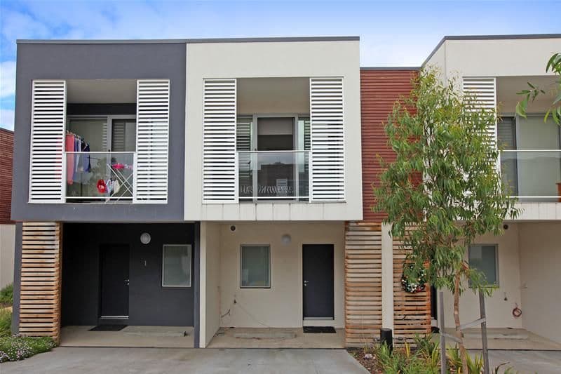 3 Poinsettia Court, BUNDOORA VIC 3083, Bundoora - Image 1