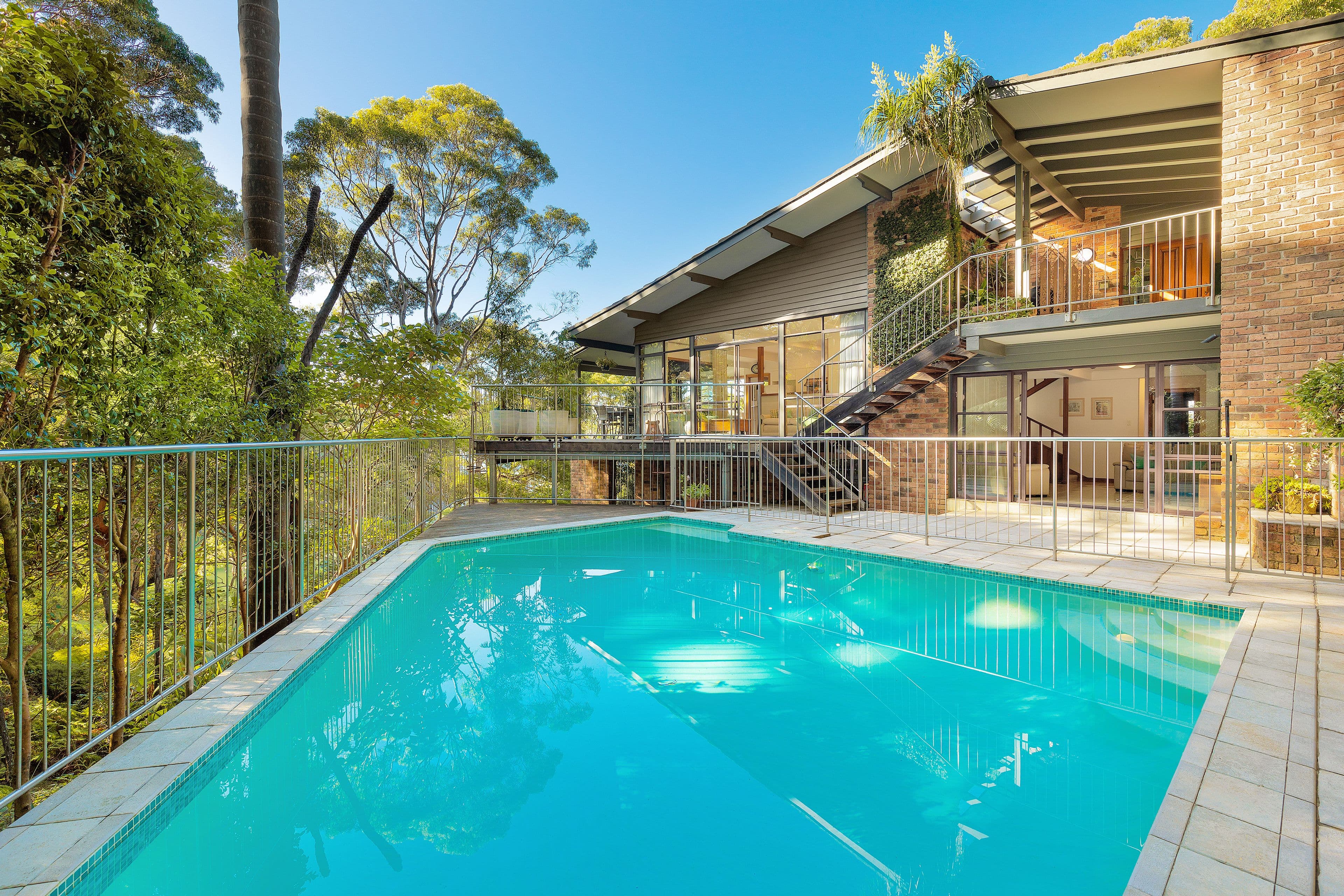 15 The Barricade, Castlecrag NSW 2068, Castlecrag - Thumbnail 2