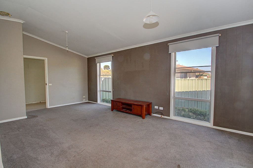 10 Acacia Street, Cobram VIC 3644, Cobram - Thumbnail 2