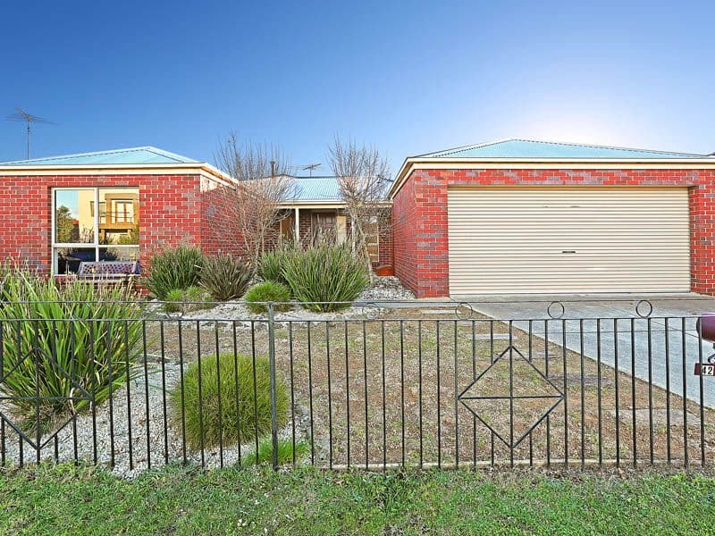 42 Meadenhall Drive, ST ALBANS PARK VIC 3219, St Albans Park - Image 1