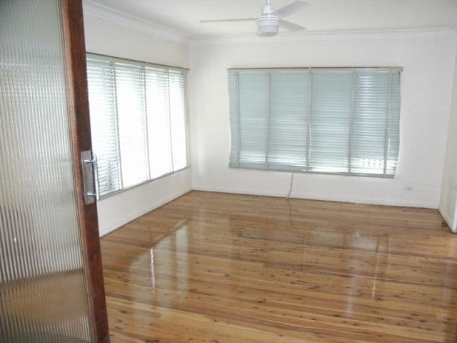 18 Robinson Street, TOOWOOMBA QLD 4350, North Toowoomba - Thumbnail 4