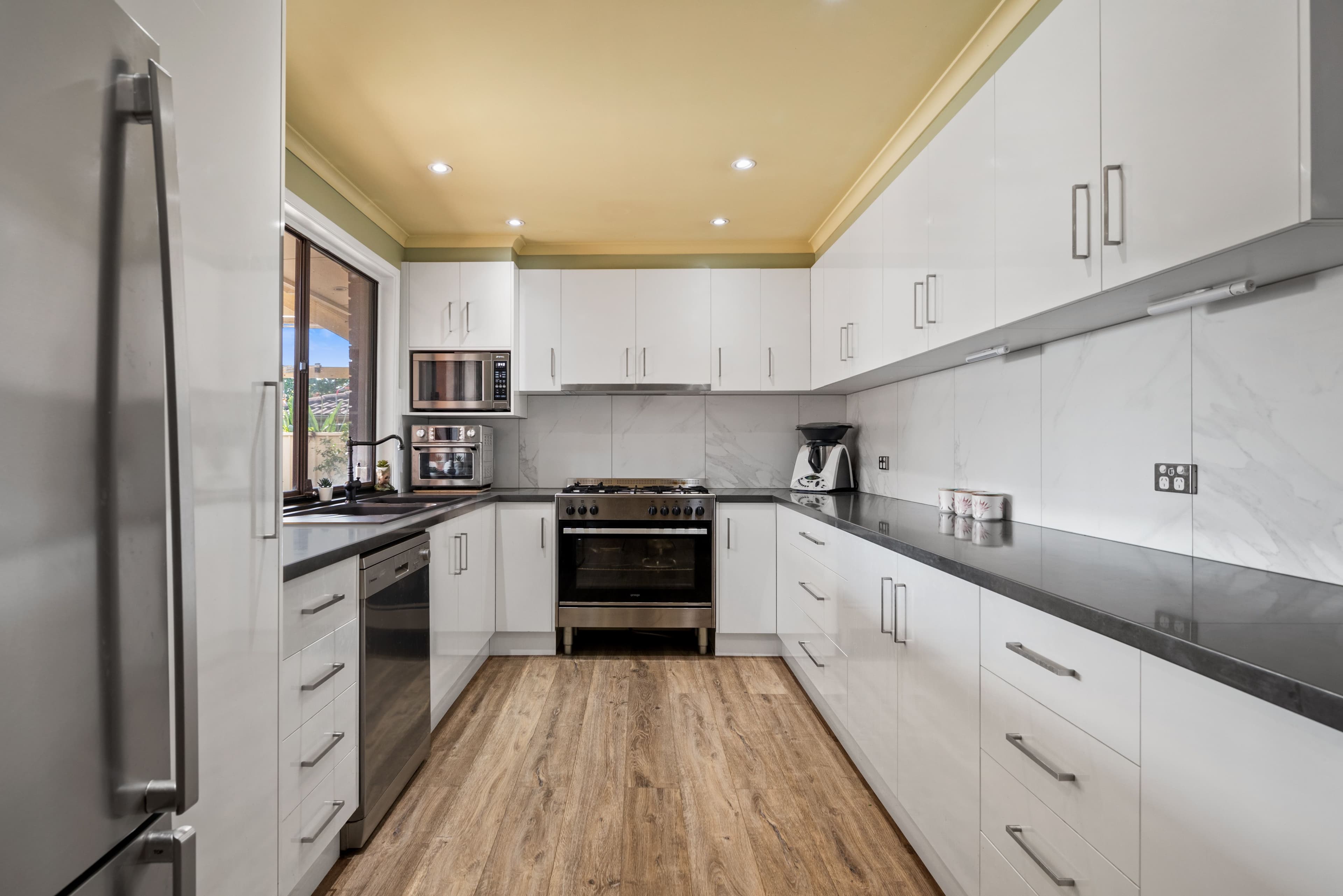 67 Bannockburn Avenue, St Andrews NSW 2566, St Andrews - Thumbnail 2