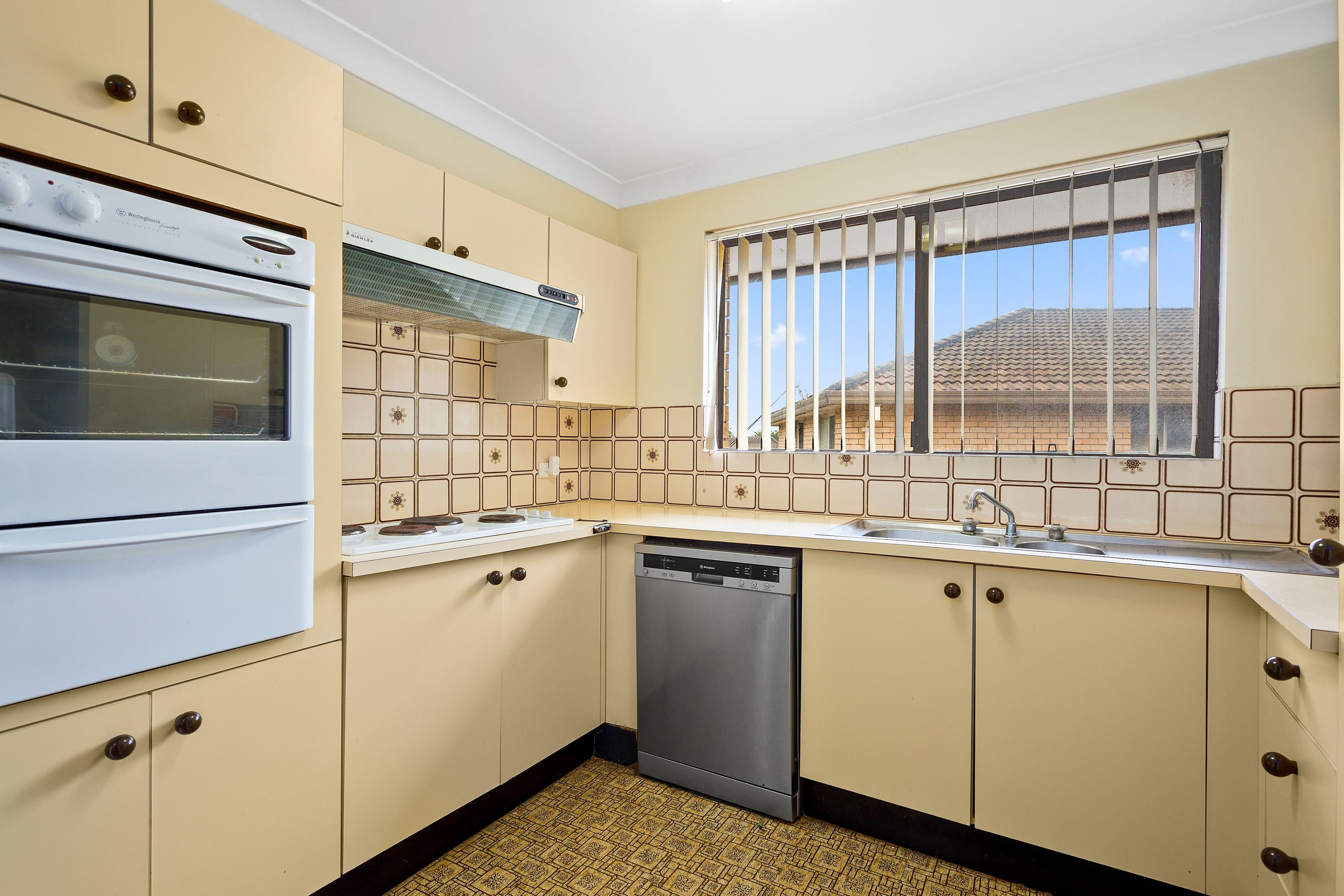 27 Campbell Street, Wollongong NSW 2500, Wollongong - Thumbnail 3