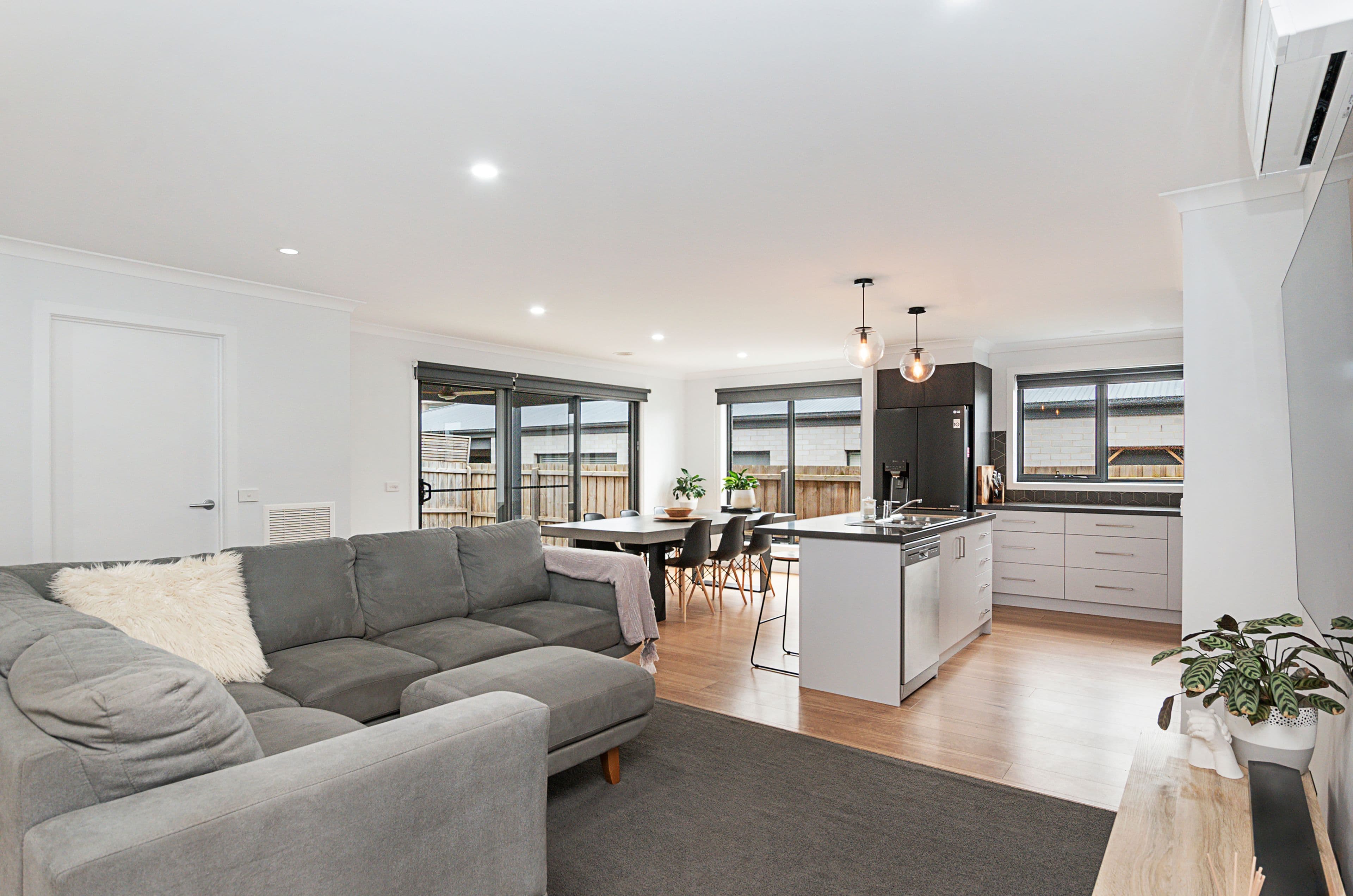 11 Bourne Boulevard, Warrnambool VIC 3280, Warrnambool - Thumbnail 2
